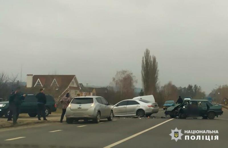 В Харьковской области масштабное ДТП: 5 человек пострадало, 1 погиб / Национальная полиция