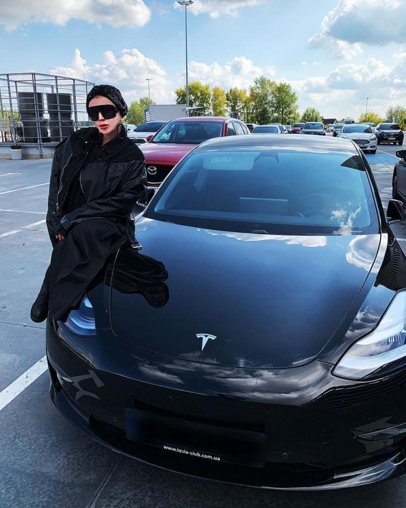 Автопарк на $500 000 и коллекционные авто: чем владеют украинские звезды / Instagram