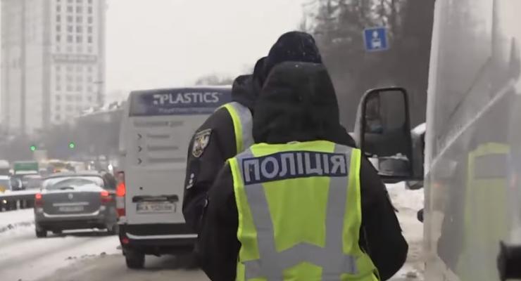 Новые проблемы с евробляхами: краденые машины заполонили Украину