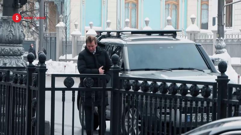 Rolls-Royce и Mercedes: на каких авто ездят украинские депутаты / Скриншот/YouTube