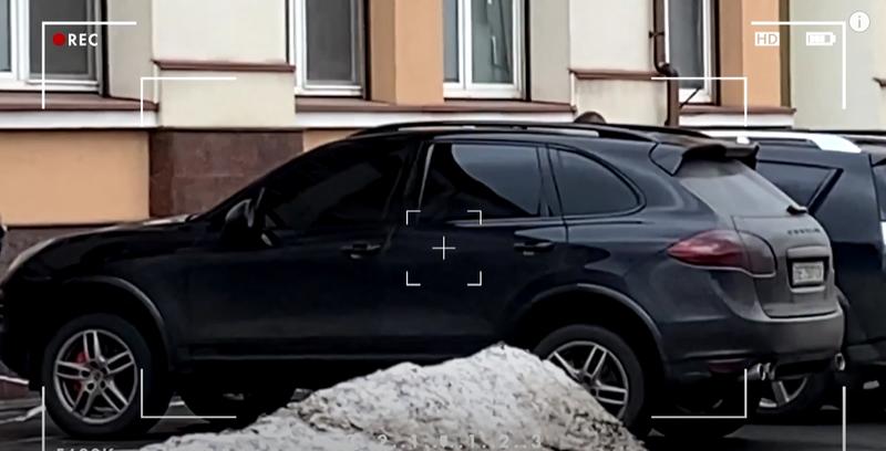 Mercedes против Porsche: на чем ездят звезды украинского шоу-бизнеса / Скриншот/YouTube