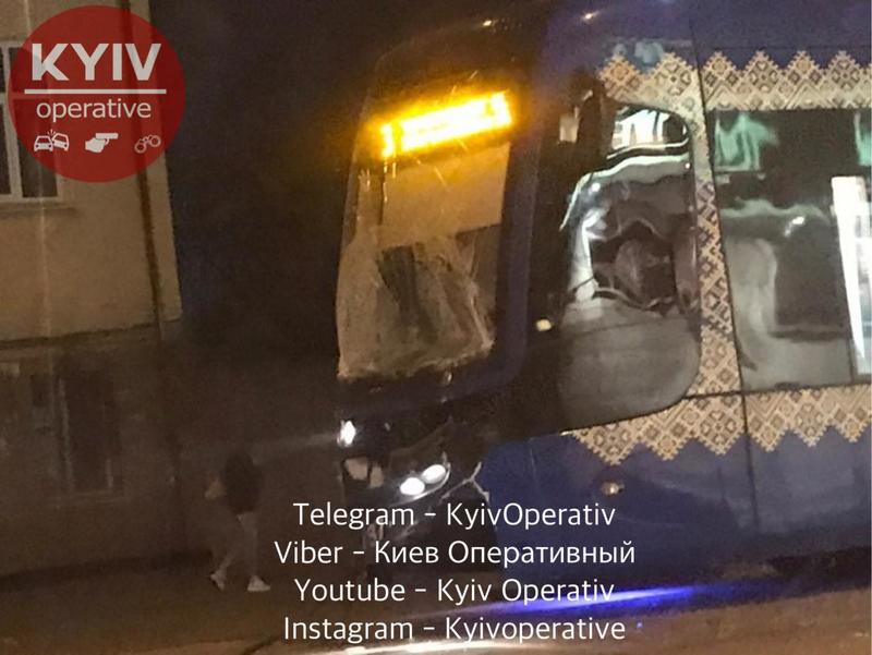 Курьез дня: в Киеве произошло ДТП между трамваями, что известно / Киев Оперативный