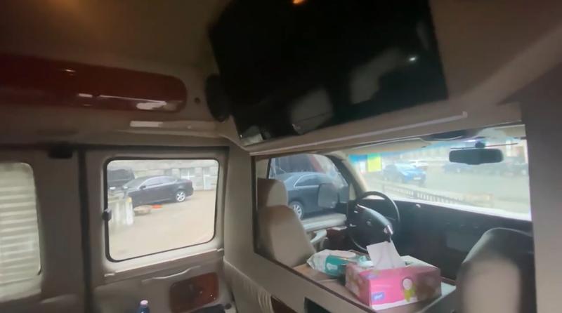 Как изнутри выглядит авто Поляковой за 3 млн: видео / скриншот