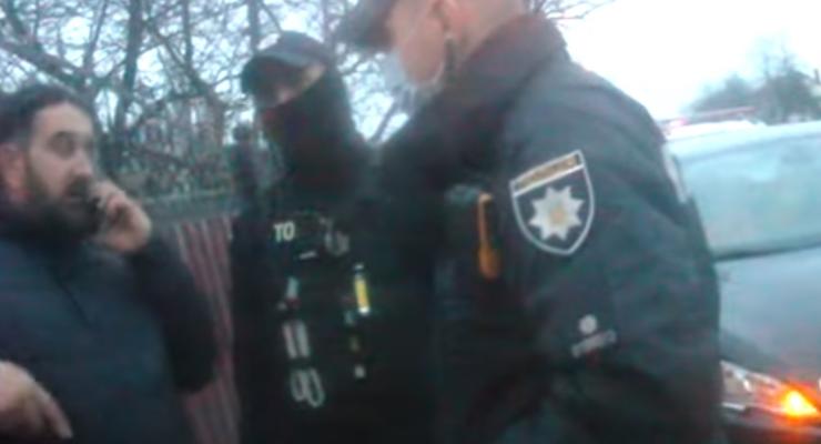 "Хохол и бандеровец": скандал с пьяным священником за рулем на Буковине