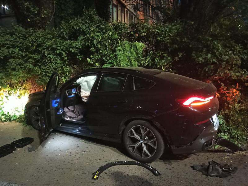 18-летний водитель на BMW вылетел на тротуар на проспекте Победы: видео / Юрій Андреєв/facebook