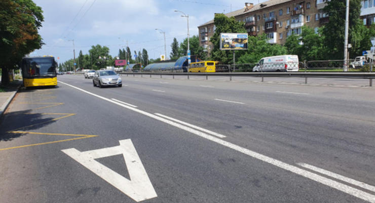 В Киеве сделали новую полосу общественного транспорта: что с ней не так