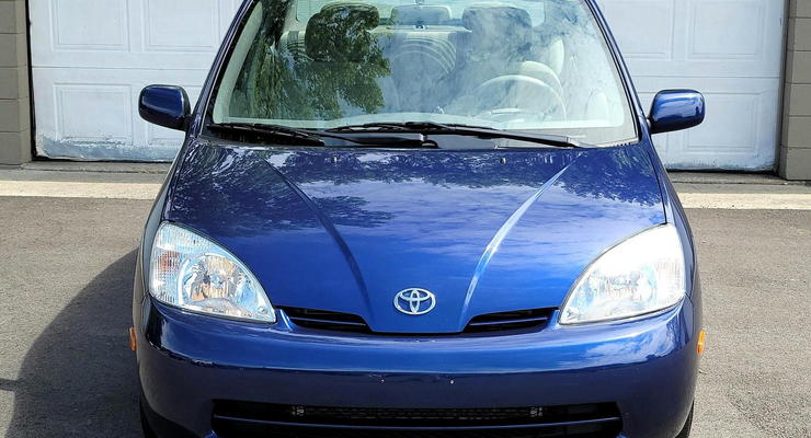 В сети показали 18-летнюю Toyota Prius, которая ни разу не сломалась