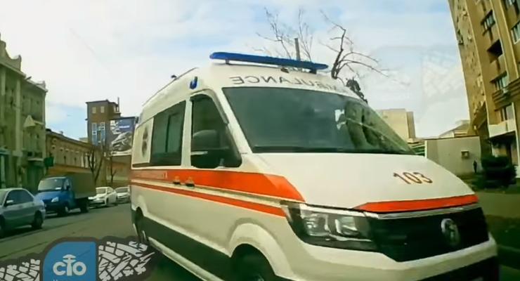 Кто виноват: спорное ДТП со скорой в Харькове, видео