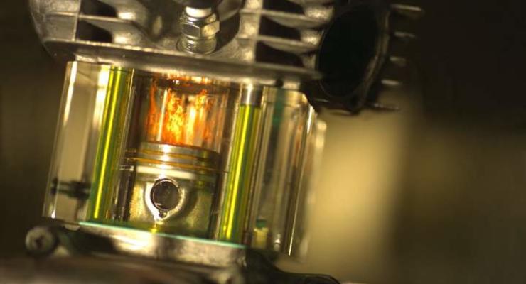 Как работает прозрачный двигатель внутреннего сгорания: видео