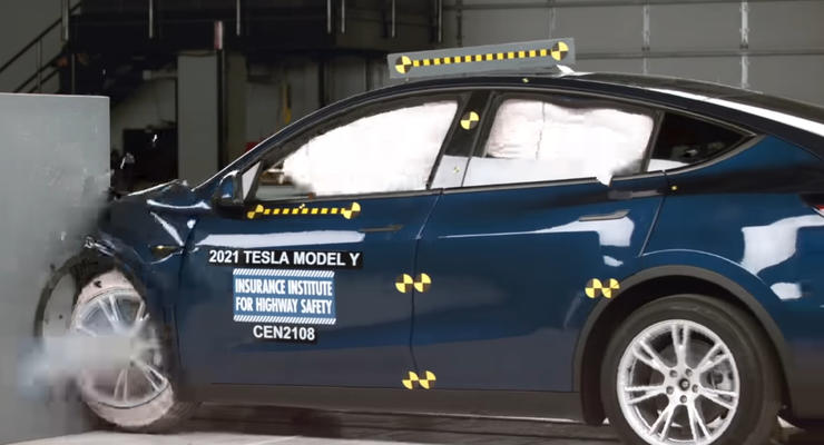 Tesla Model Y признали самым безопасным автомобилем года - IIHS