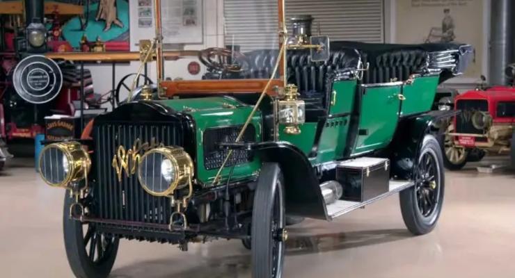 Блогер показал запуск авто с паровым двигателем 1909 года: видео