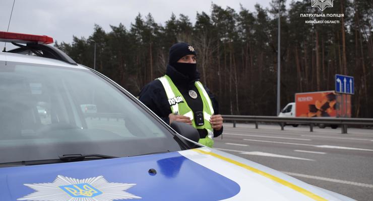 Полиция ужесточит контроль на дорогах в период праздников: подробности