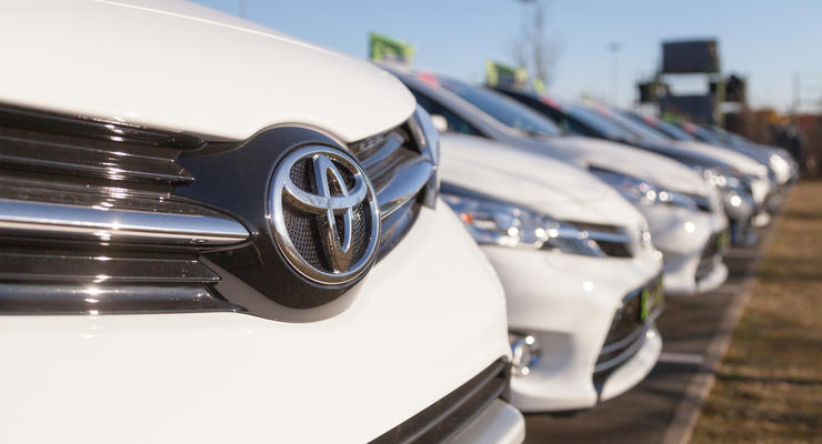 Toyota закрывает большинство своих заводов: названа причина
