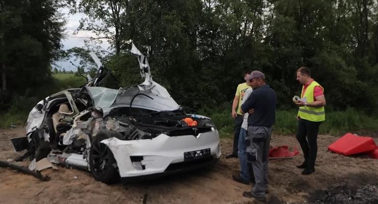 Безопасность Tesla Model S оказалась на уровне Dacia Logan и Sandero