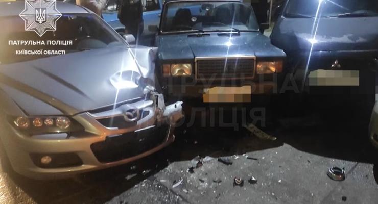 Пьяный водитель Hyundai протаранил 5 машин и пытался сбежать: видео