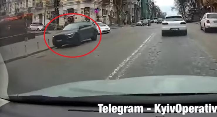 Мгновенная карма: полиция наказала водителя Audi Q8