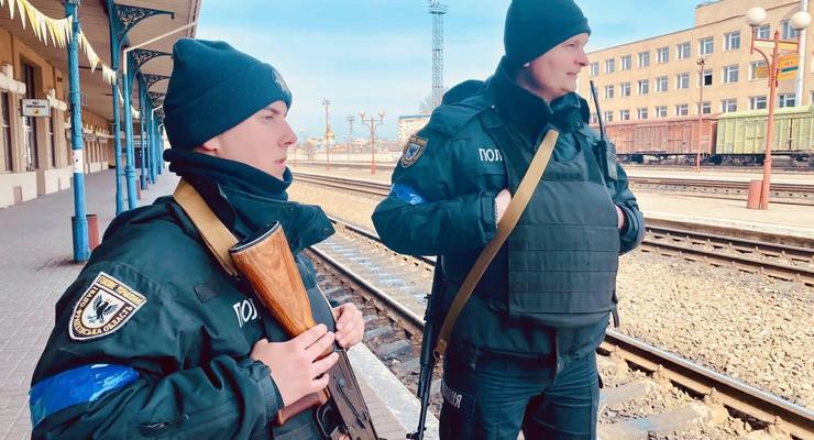 Украинцам разрешили использовать оружием для защиты страны - Минюст