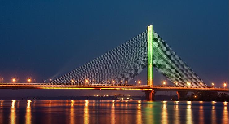 В Киеве открывают еще один мост для проезда транспорта