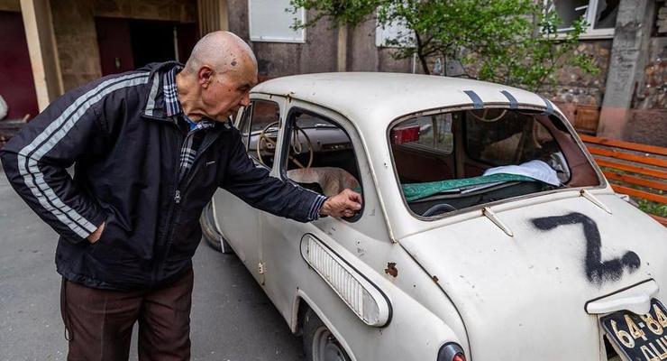 Как "Горбатый" Запорожец спас украинских пенсионеров из Мариуполя