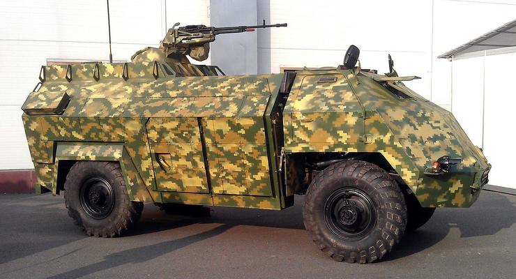 В ВСУ поступил необычный бронеавтомобиль "Овод" - фото