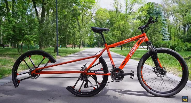 Блогер створив незвичайний велосипед із половиною колеса - відео