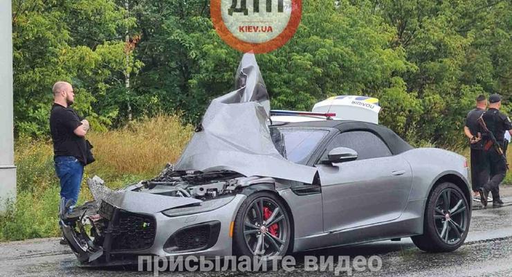 Масштабная авария из 7 автомобилей в Киеве - видео