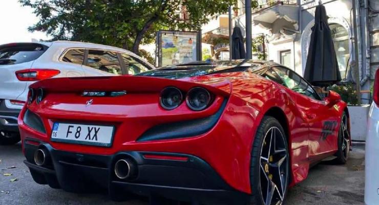 В Одесі помітили надпотужну Ferrari за 300 000 доларів