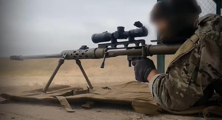 ЗСУ показали снайперську гвинтівку, з якої можна підбити БТР