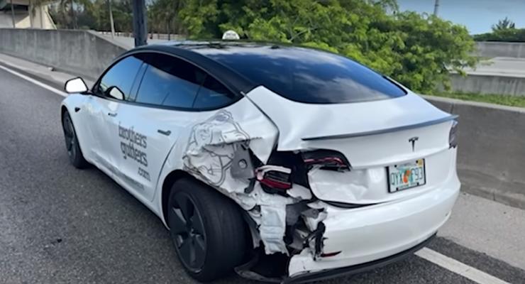 Автопилот Tesla спас жизнь женщине на скорости 110 км/ч - видео