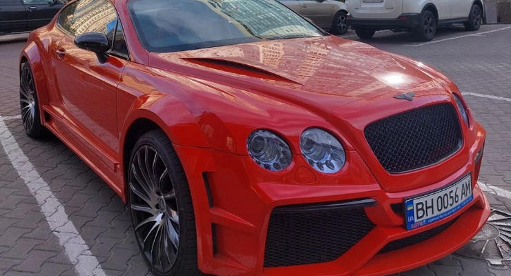 В Одессе заметили редкий Bentley Continental GT в уникальном обвесе