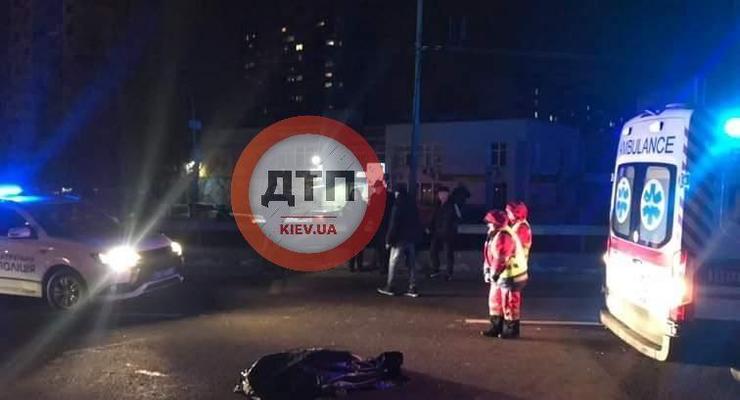 Смертельное ДТП с пешеходом в Киеве - женщине разорвало голову