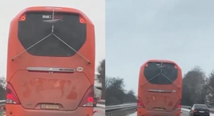 У Києві помітили автобус зі Starlink - відео