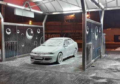 Стоит ли мыть авто зимой и как часто это нужно делать