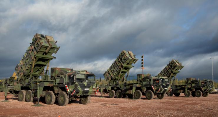 Украине передали около 20 комплексов ПВО Patriot и Iris-T