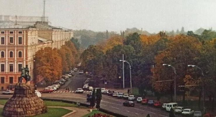Насколько были запаркованы улицы Киева 30 лет назад - фото