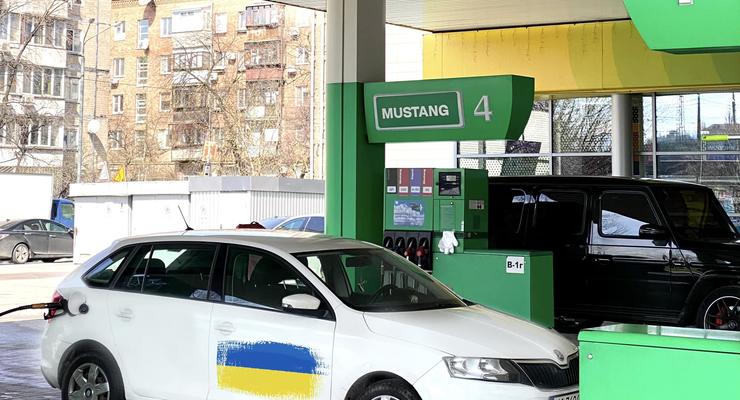 Когда цены на топливо в Украине достигнут своего пика - названа дата