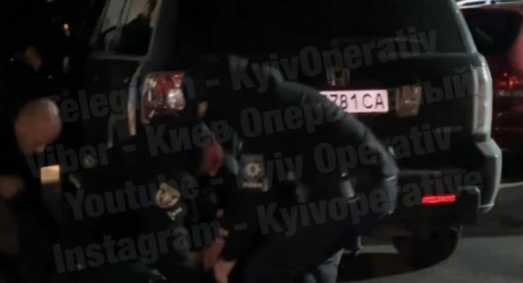 У Києві п'яний водій на Honda розбив 11 авто
