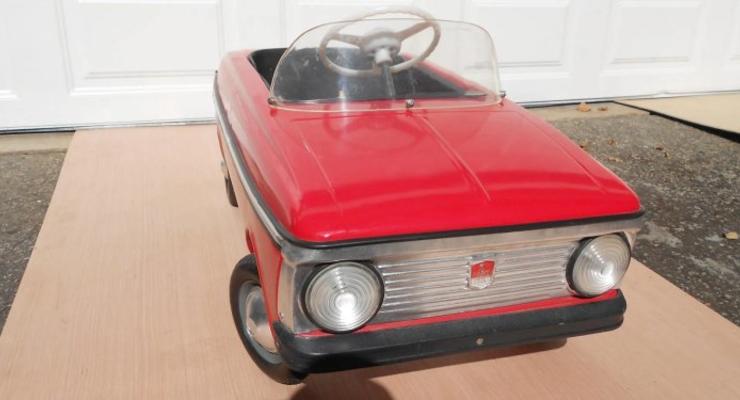 У США продають унікальний автомобіль-іграшку із СРСР