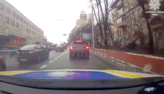 Многновенная карма - как полиция останавливала нарушителя на Range Rover