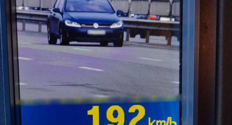 Поліція зловила водія у центрі Києва на перевищенні у 200 км/год