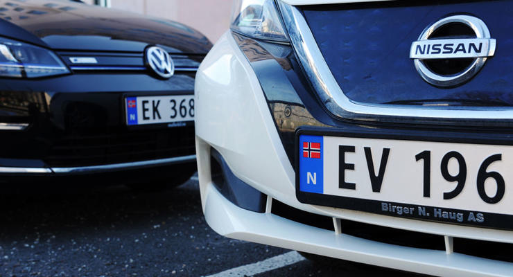 Електрокари в Норвегії майже наздогнали за популярністю бензинові авто