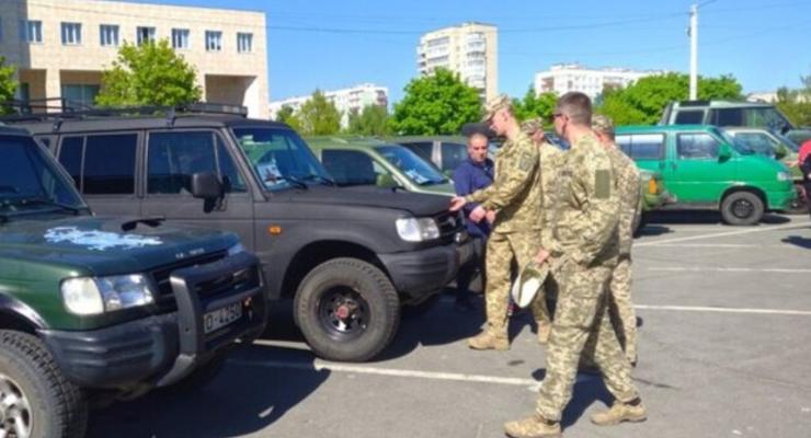 Мобилизация авто украинцев - первыми будут забирать джипы и кроссоверы