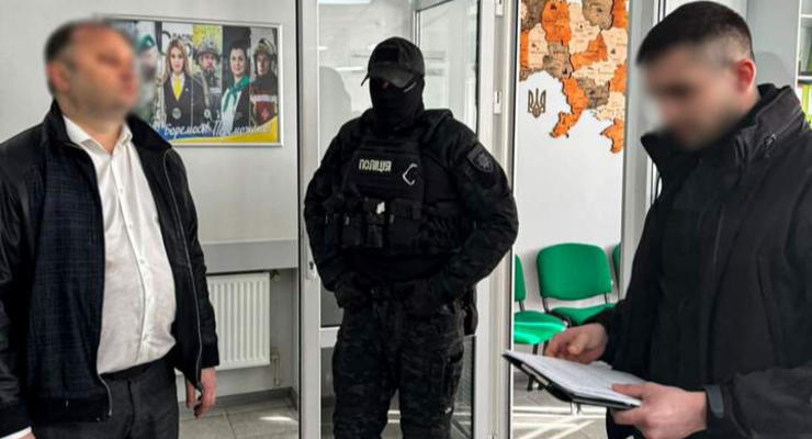 В Україні оголосили боротьбу з "рішалами" у Сервісних центрах