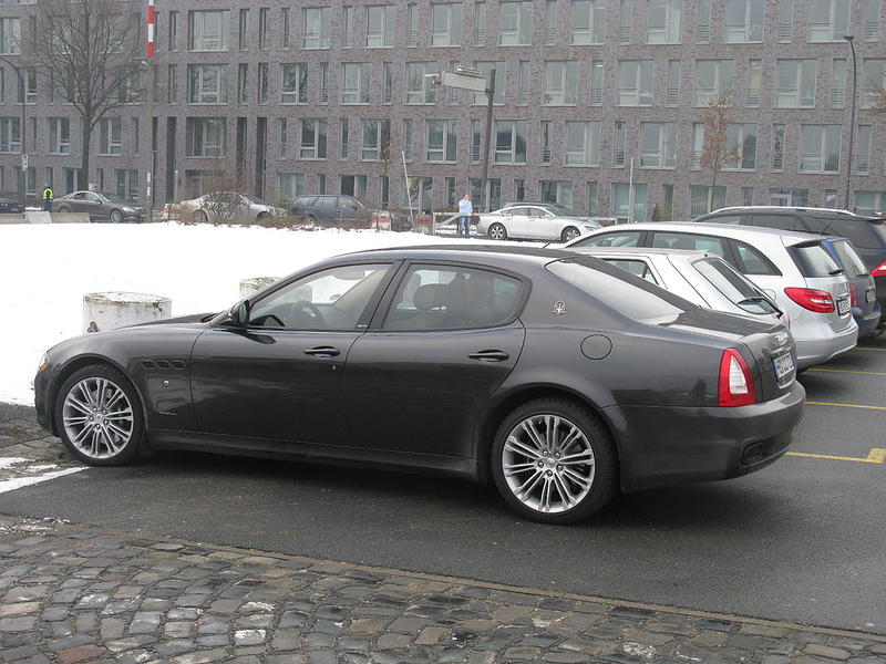 Maserati Quattroporte / Википедия