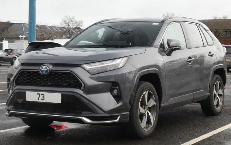 Toyota rav4 / Википедия